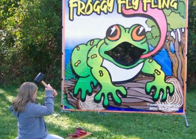 Hit the catapult and launch the giant plastic bugs into the frog’s big mouth tons of fun!